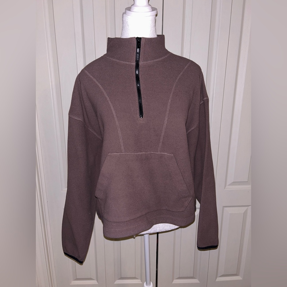 Brown fleece half zip